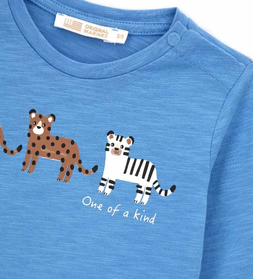 Long sleeve t-shirt