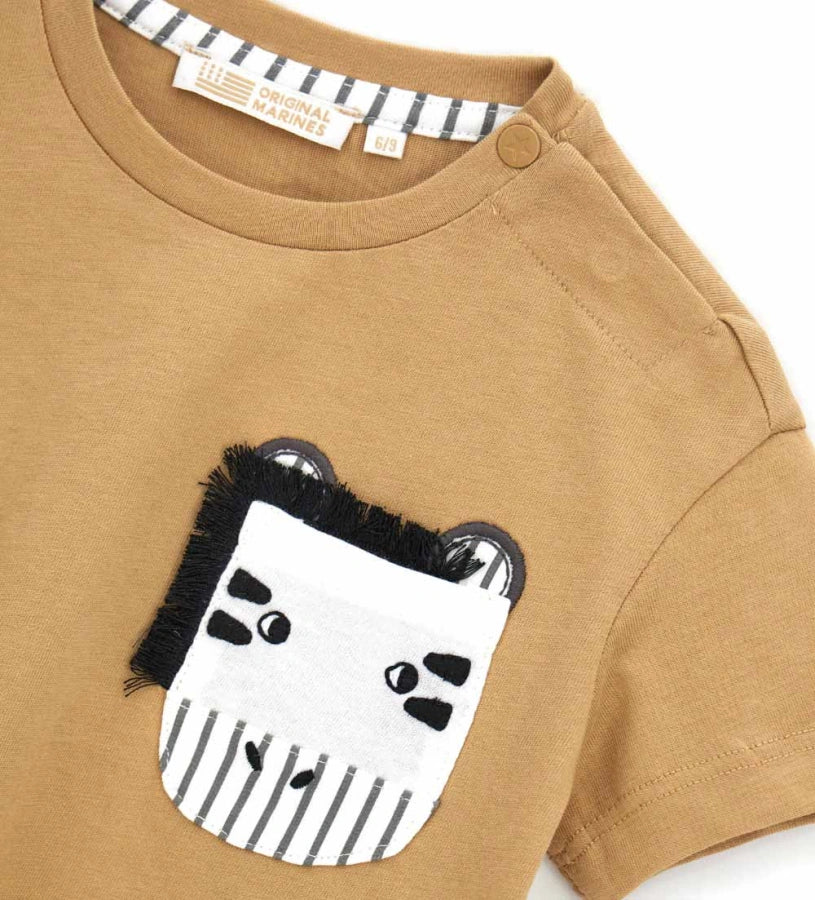 T-shirt with pocket