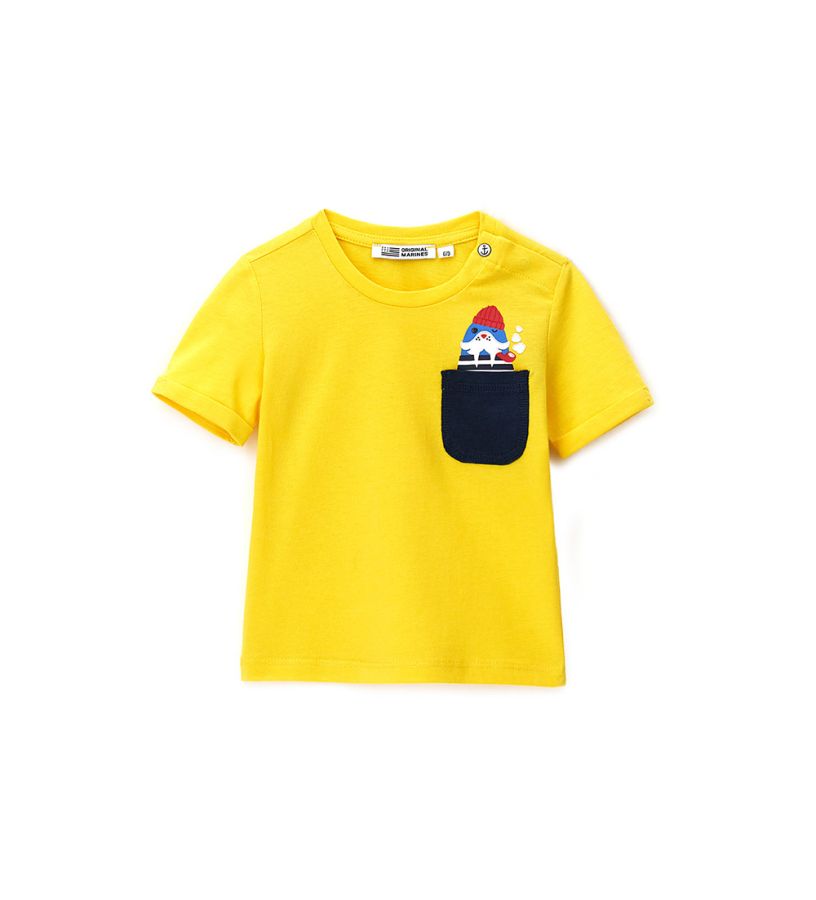 T-shirt with pocket