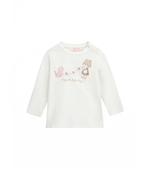 T-shirt with application