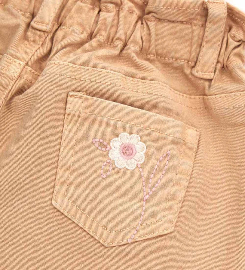 Bermuda shorts with fringes