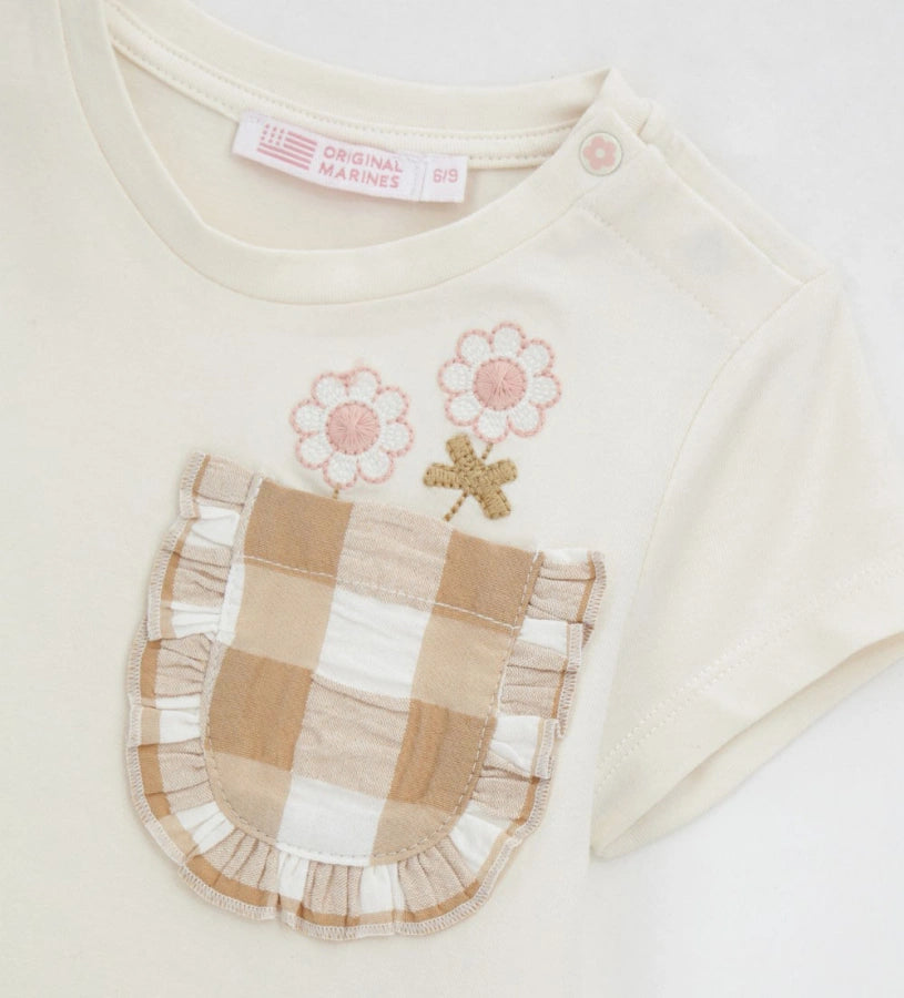 T-shirt with pocket
