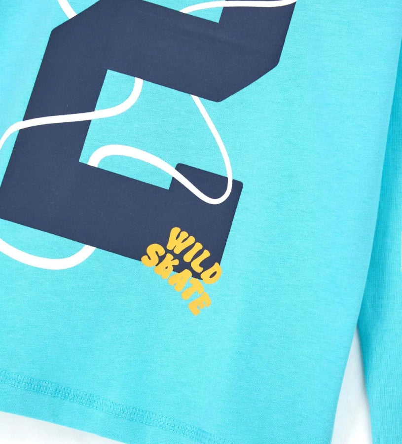 Long sleeve t-shirt