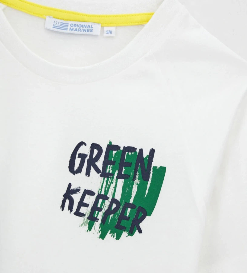 Raglan sleeve t-shirt