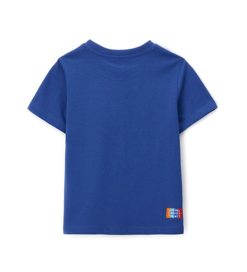 T-shirt with slits