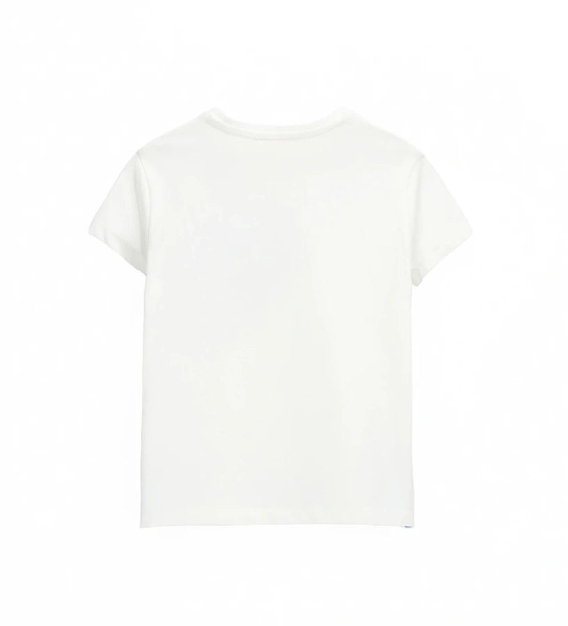 T-shirt with applications