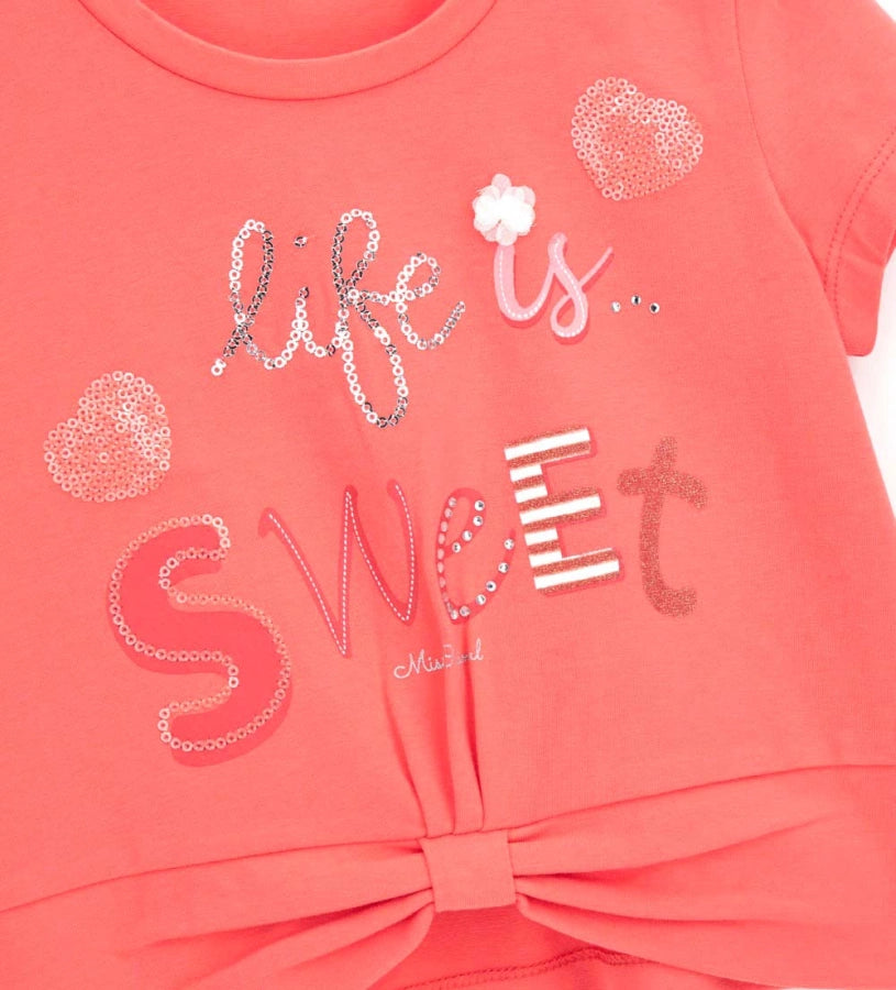 T-shirt with 3d applications