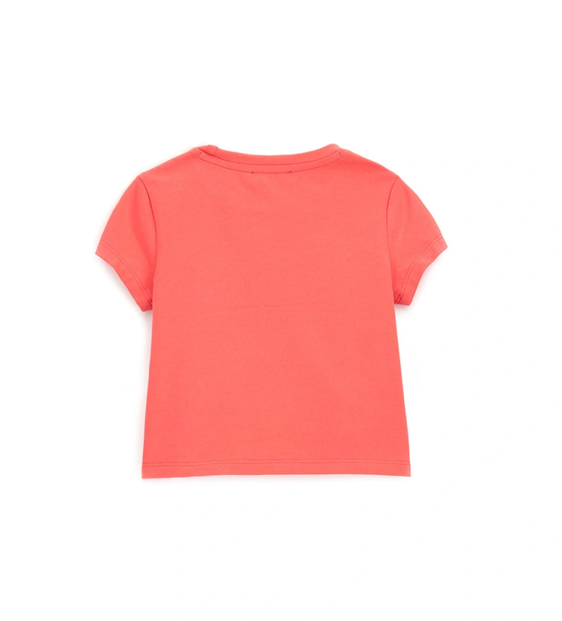 T-shirt with 3d applications