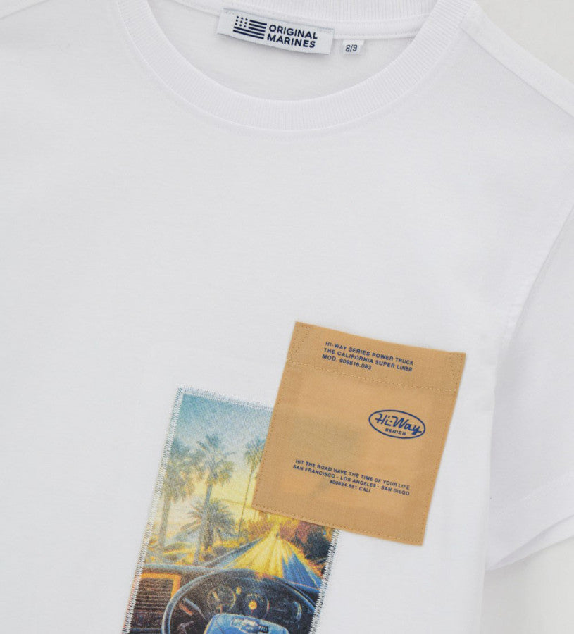 T-shirt with pocket