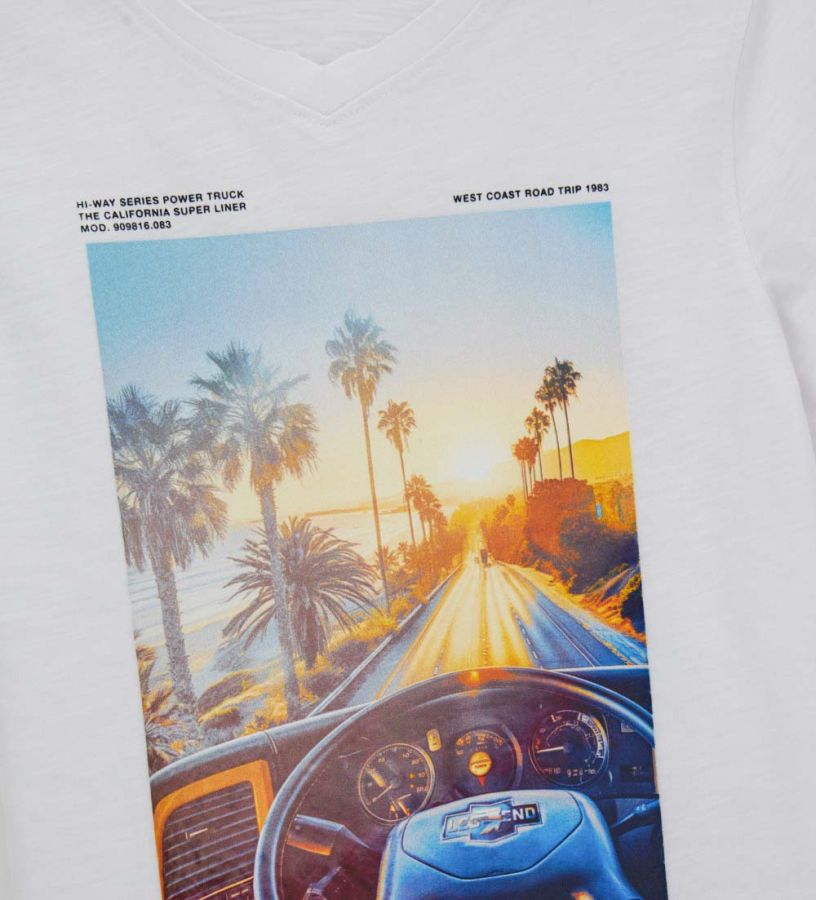 Raw cut t-shirt