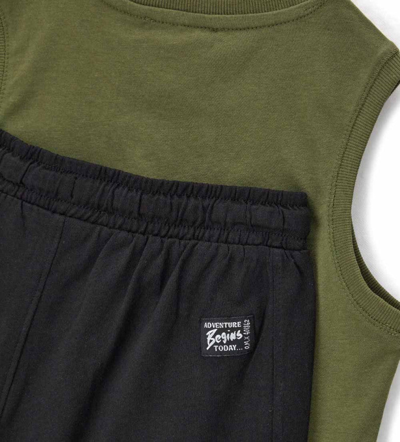 Tank top and bermuda shorts set