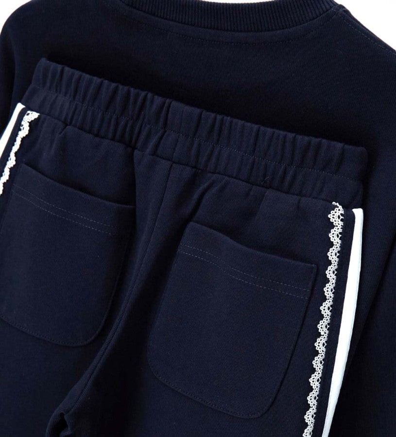 Tracksuit with stripes