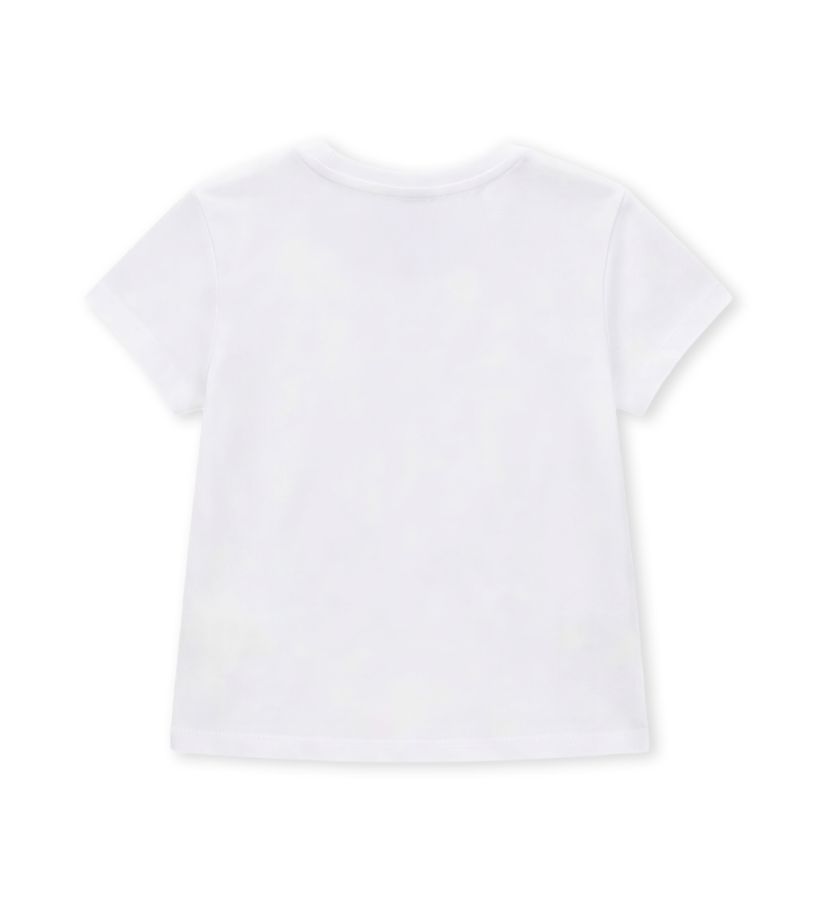 White t-shirt