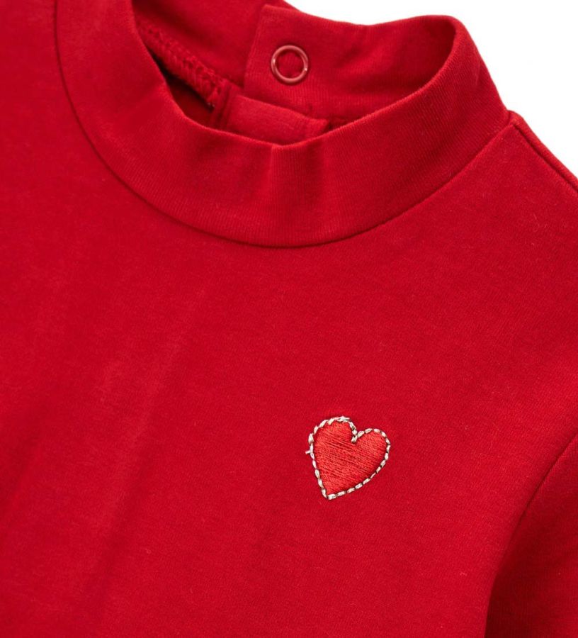 Turtleneck with embroidery