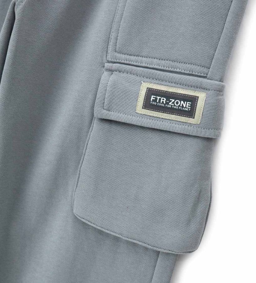 Trousers with big pockets