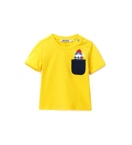 T-shirt with pocket