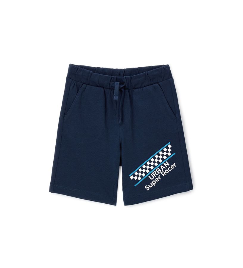 Bermuda shorts with pockets