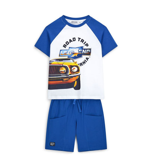 Raglan sleeve t-shirt