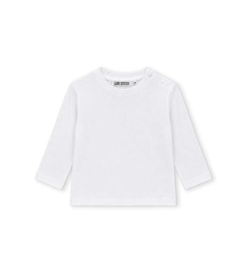 Long-sleeved t-shirt