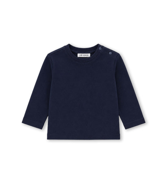 Long-sleeved t-shirt