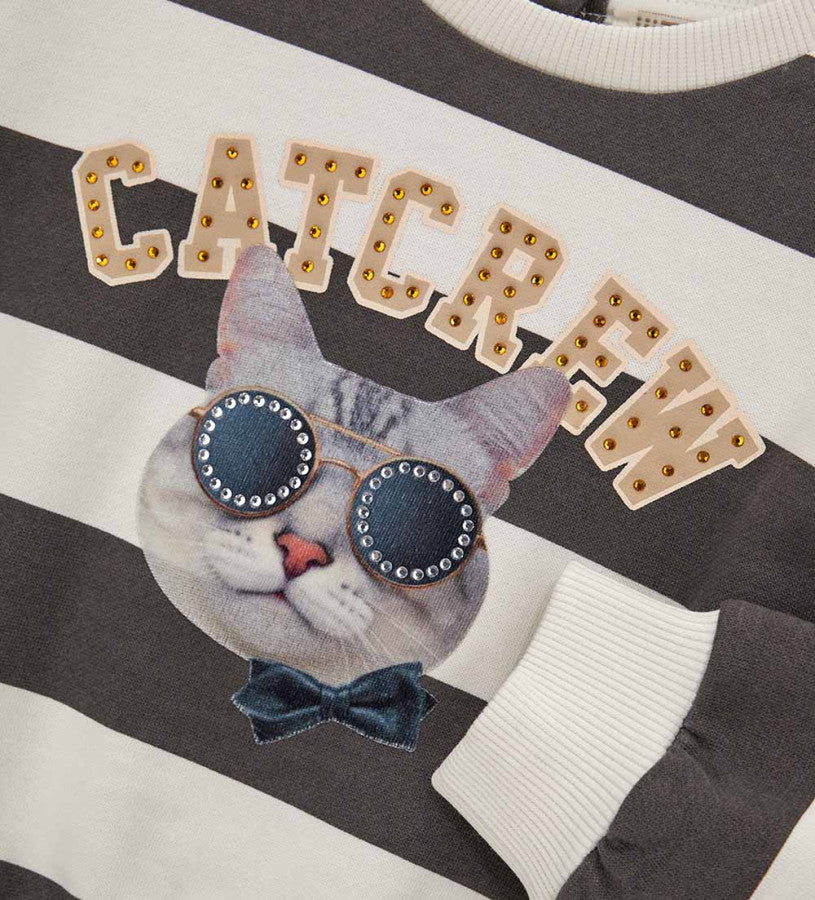 Sweatshirt with cat