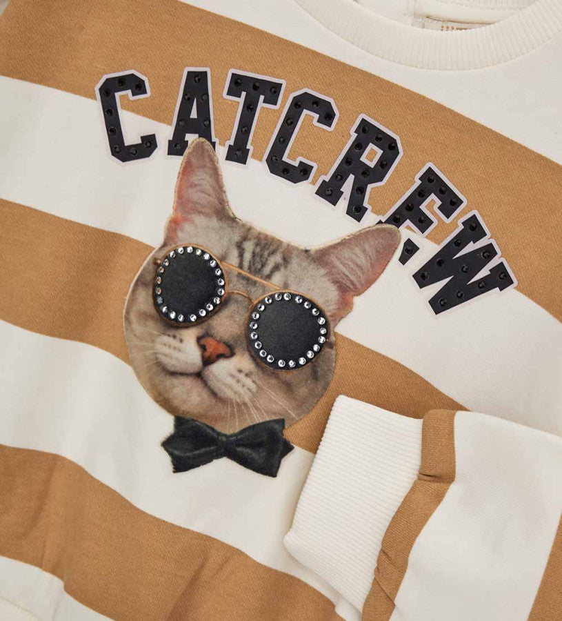 Sweatshirt with cat