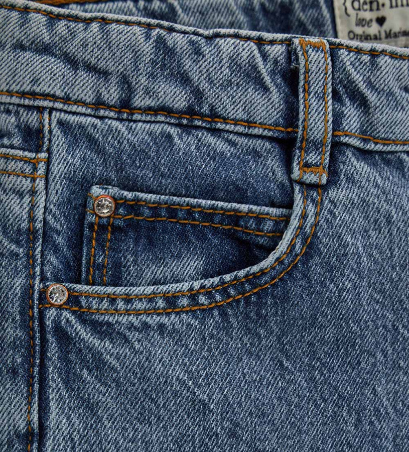 Straight jeans