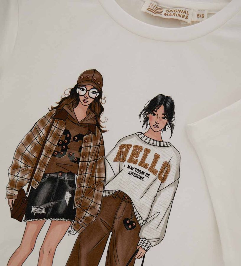 T-shirt with studs