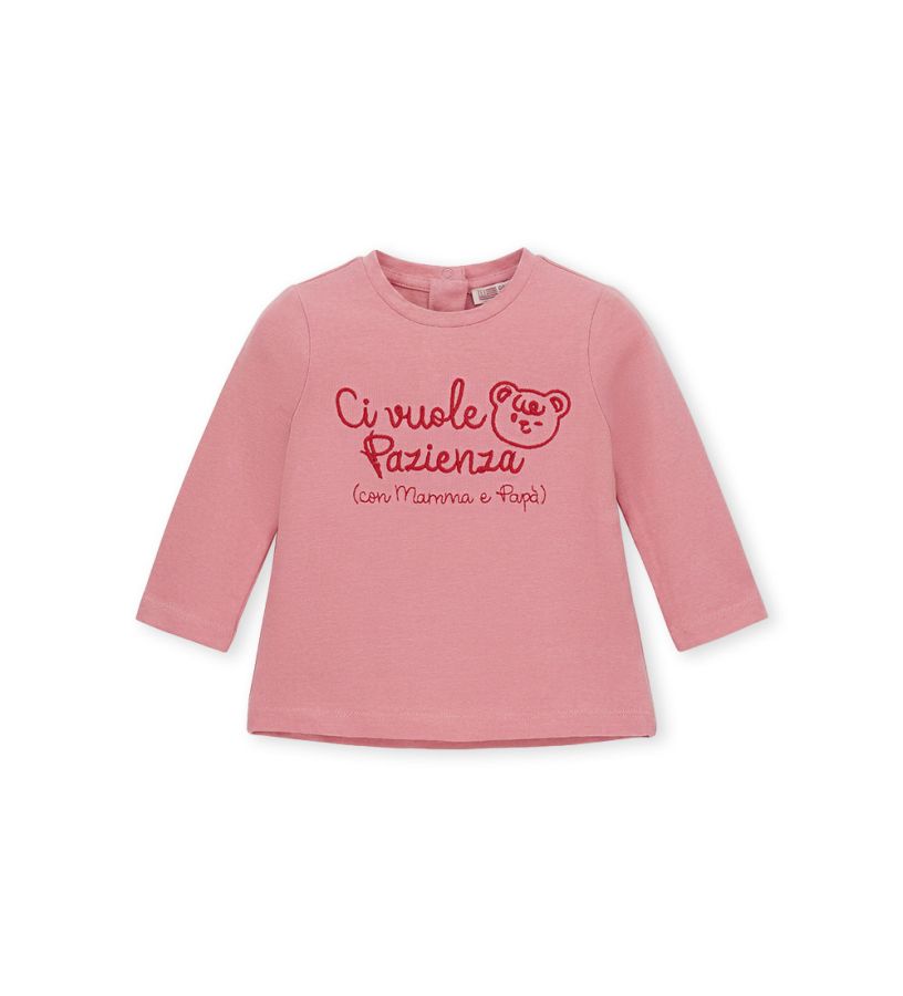 Long-sleeved t-shirt