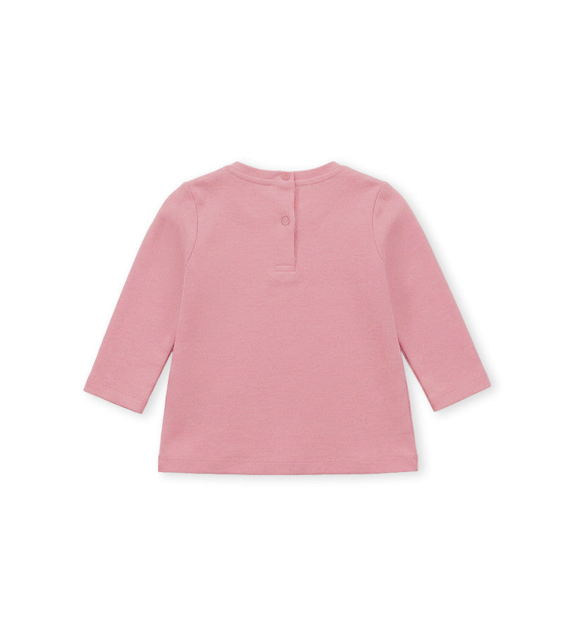 Long-sleeved t-shirt