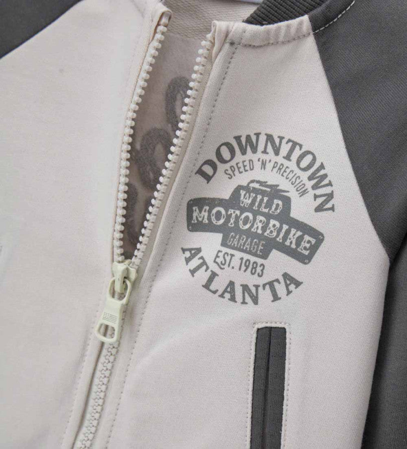 Bomber jacket with pockets