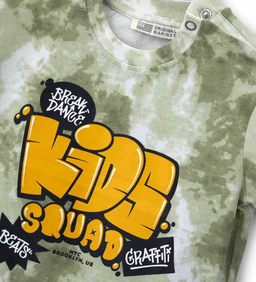 T-shirt and bermuda shorts set