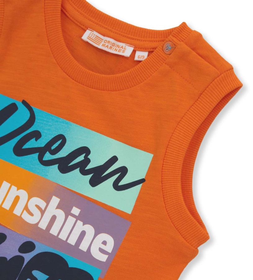 Sleeveless t-shirt