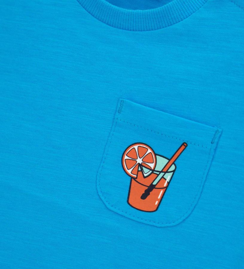 T-shirt with pocket