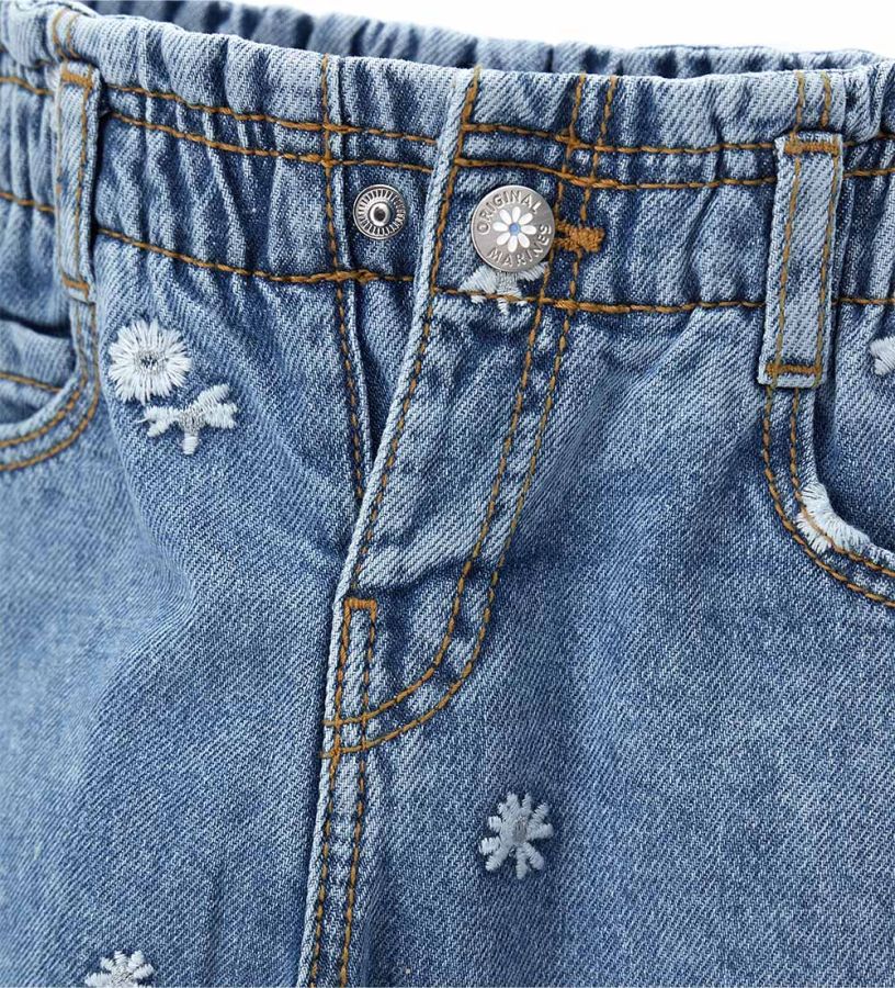 Jeans with daisies