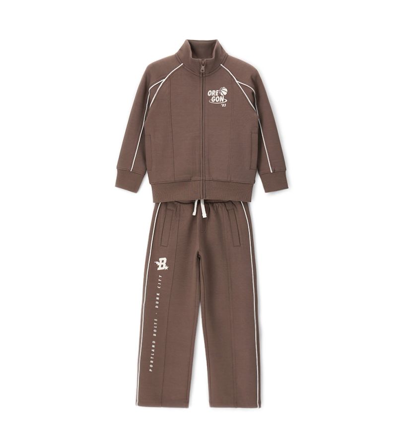 Complete tracksuit