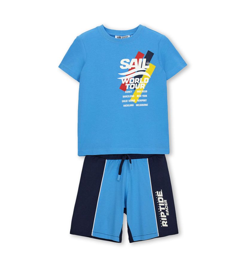 T-shirt and shorts set