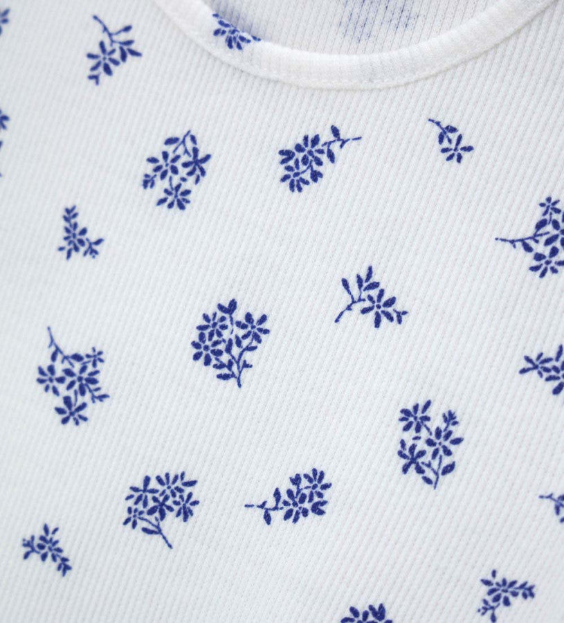T-shirt with flowers